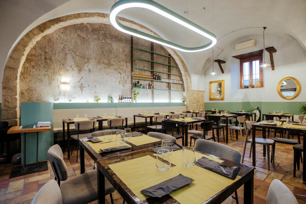 Pizzeria Scrocchia by Papetti Bolton Interiors | Tecnografica